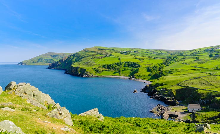 Noleggio Auto in Irlanda: Guida Completa per Italiani | QEEQ